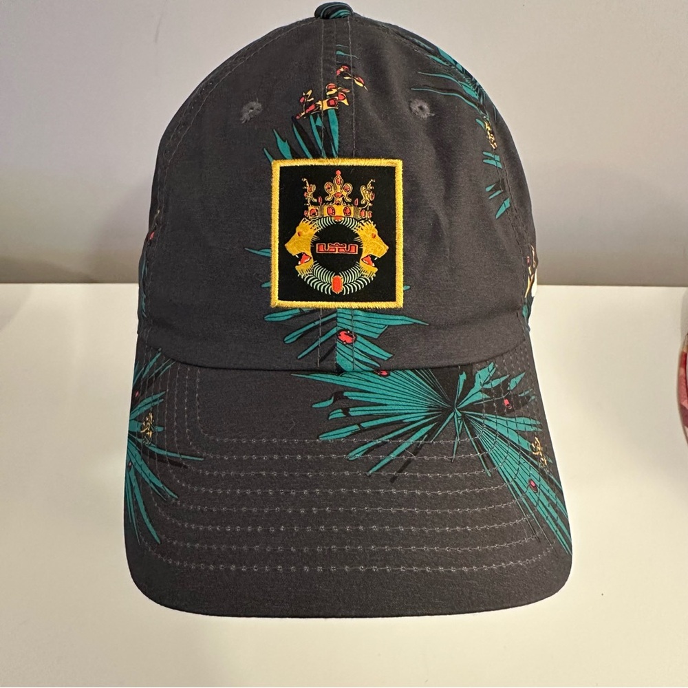 Nike Unisex LeBron King Heritage86 Cap BlackxPalm Print Adjustable